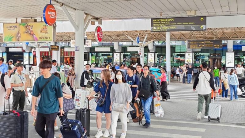 Airport pick up – Visit downtown Ho Chi Minh City